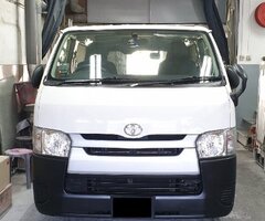 Toyota HiAce Auto Diesel