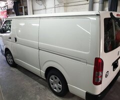 Toyota HiAce Auto Diesel